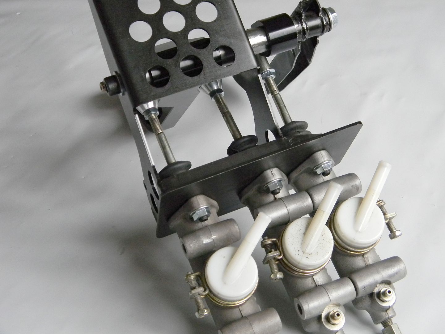 E30 racing pedal assembly
